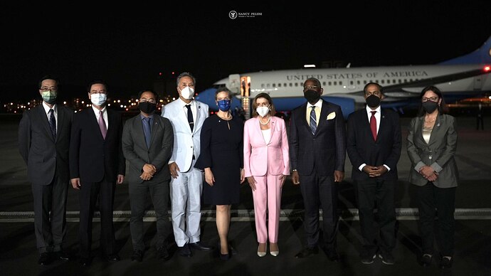 Nancy_Pelosi_at_Taipei_Songshan_Airport